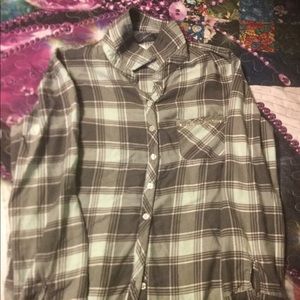 Long sleeve plaid shirt
